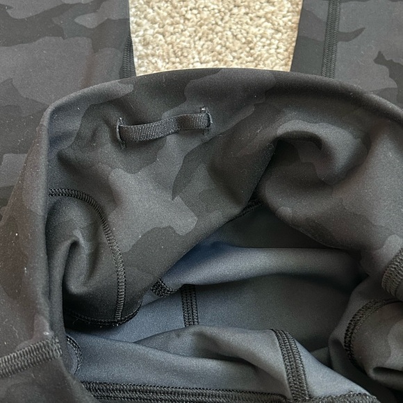 lululemon athletica Black Camo Leggings - Picture 6 of 8